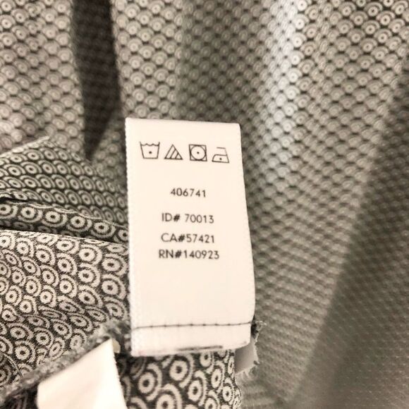 LOFT Bell Sleeve Blouse in Gray and White Geometric Print - Size M - Picture 7 of 8